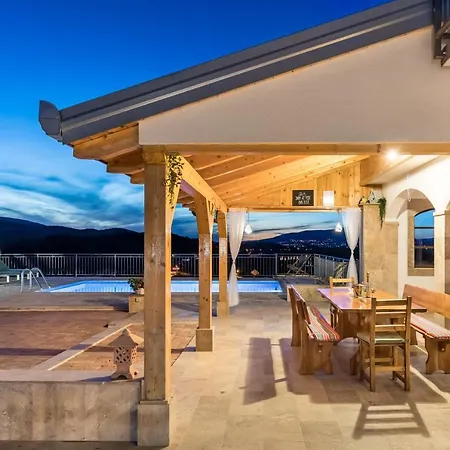 Szálloda Luxury Spacious With Pool & Magnificent View Umljanović