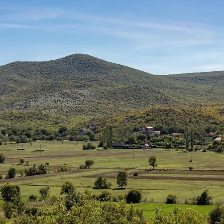 Luxury Spacious With Pool & Magnificent View 4* Umljanović