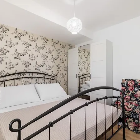 Szálloda Luxury Spacious With Pool & Magnificent View